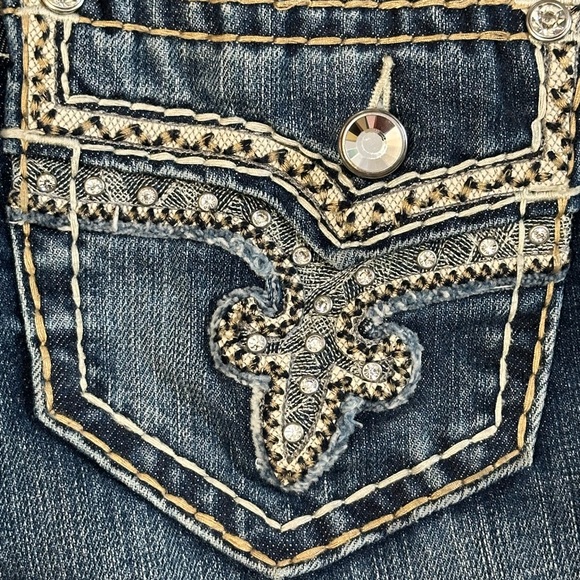 Rock Revival Easy Capri - Picture 3 of 3